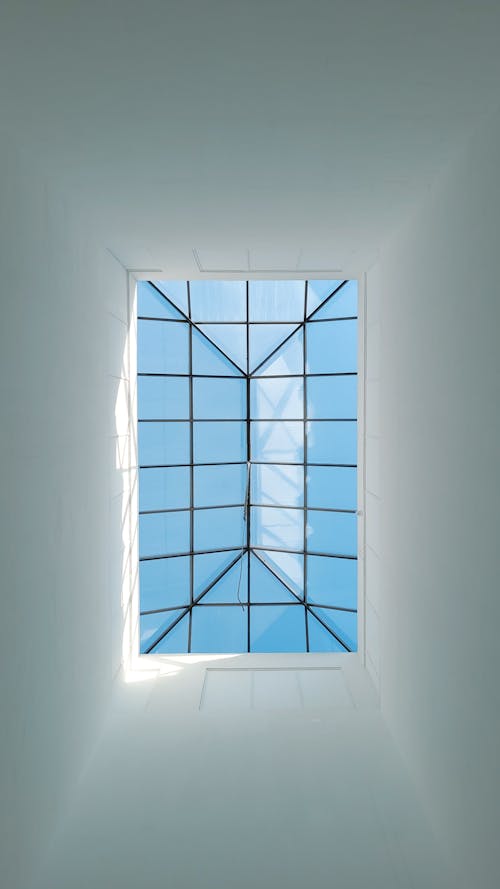 Foto stok gratis Arsitektur modern, atap, bidikan sudut sempit