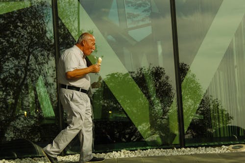 Δωρεάν στοκ φωτογραφιών με άνδρας, αντανάκλαση, αστικός