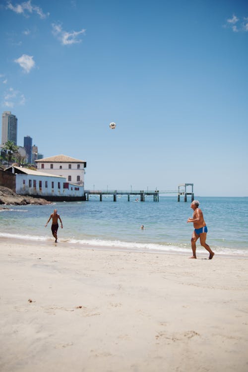 Foto profissional grátis de beira-mar, diversão, férias