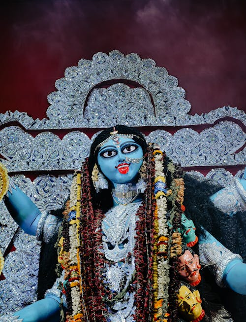 Free Vibrant sculpture of Hindu goddess Kali in a traditional setting, Kolkata. Stock Photo