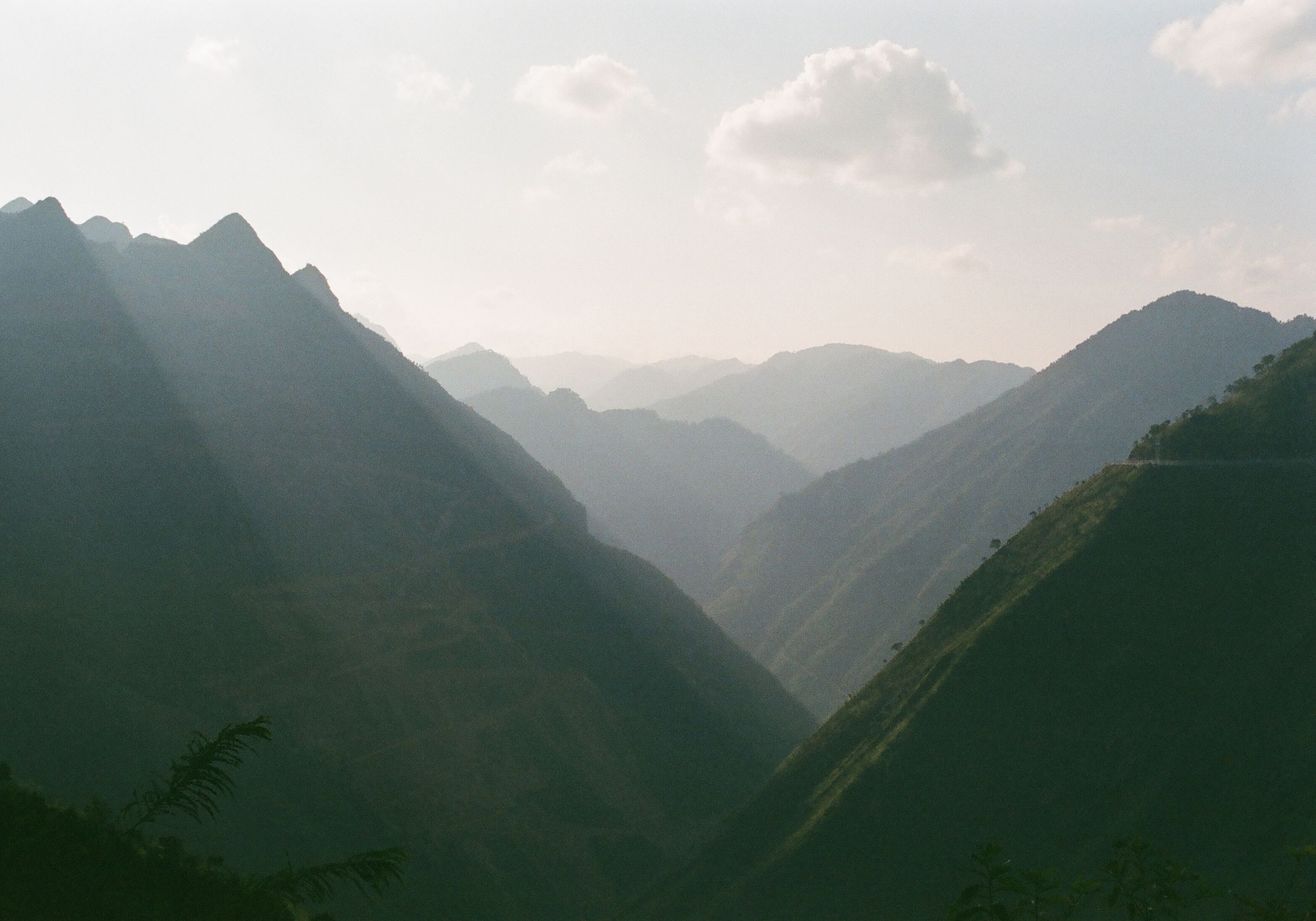 Fog in a Mountain Valley · Free Stock Photo
