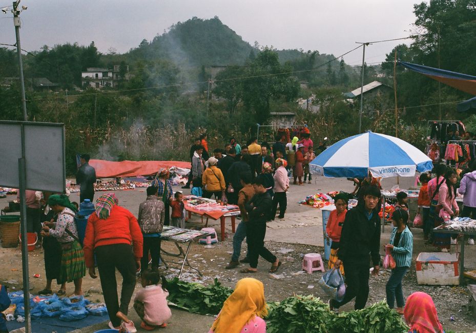 Kaili Guizhou — Weekly Village Markets (赶集, Gǎnjí)