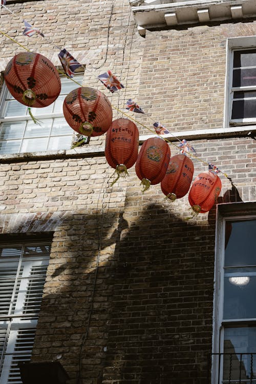 中國燈籠, 垂直拍攝, 外牆 的 免費圖庫相片