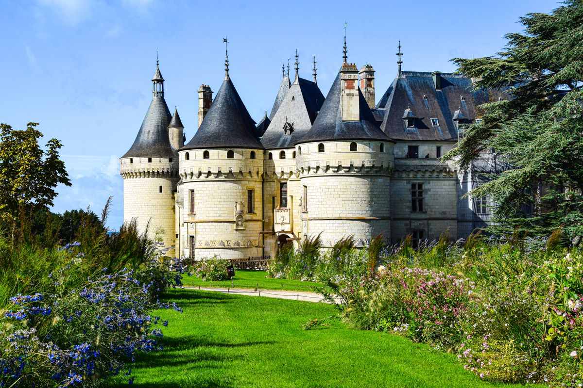 Château de Chaumont-sur-Loire above its wildflower gardens
