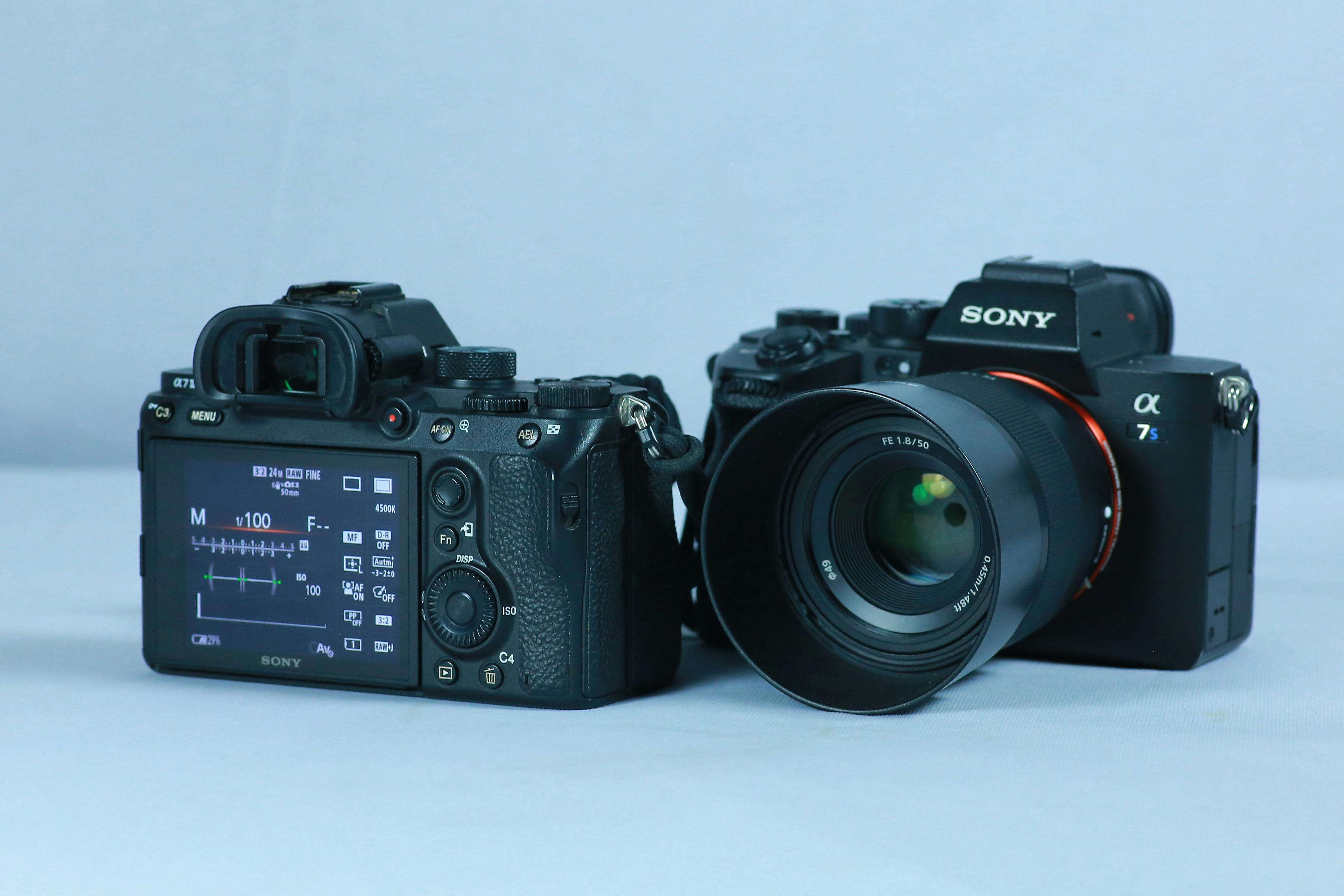 gear reviews reviews gear tech — Photo by Ravi Kanth on Pexels
