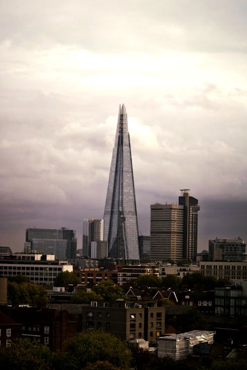 Бесплатное стоковое фото с The Shard, англия, вертикальный выстрел