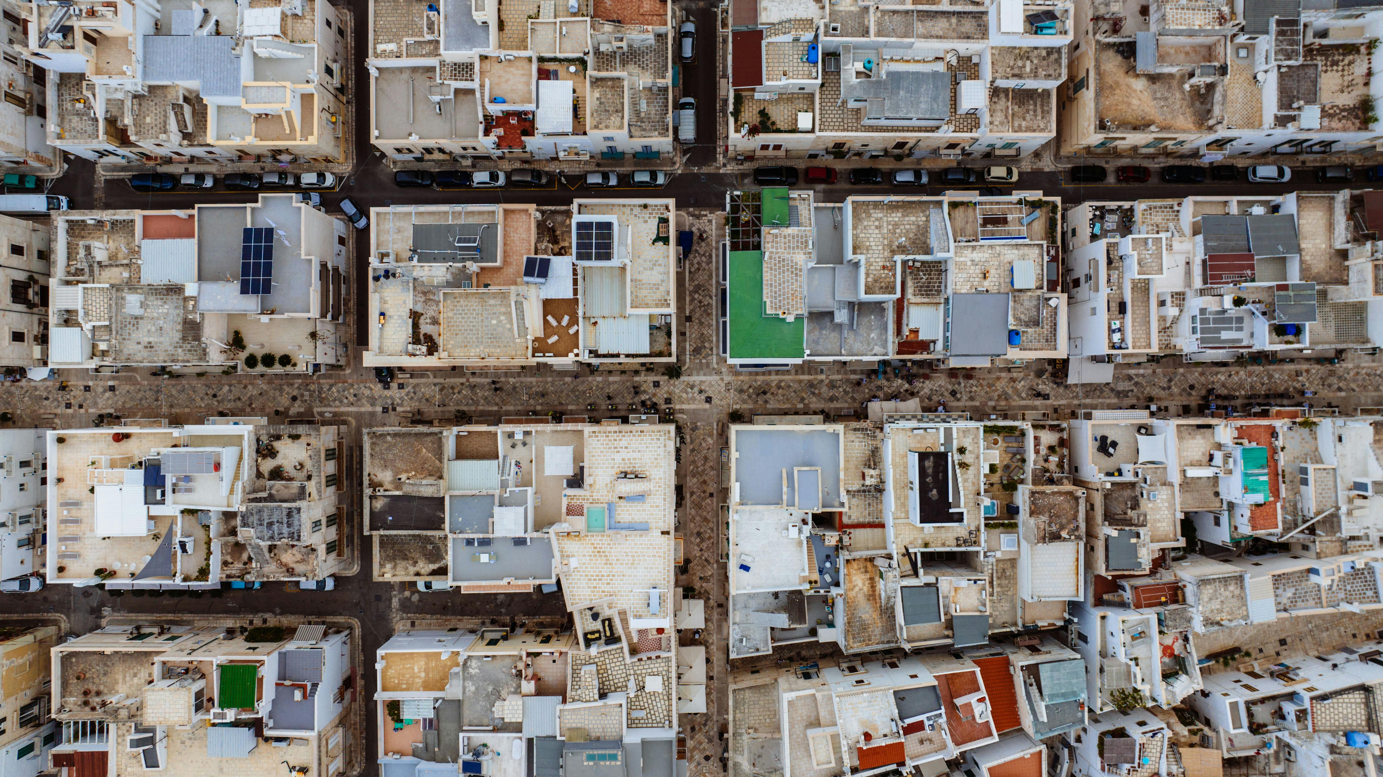 Smart Contracts Real Estate — Photo by K on Pexels