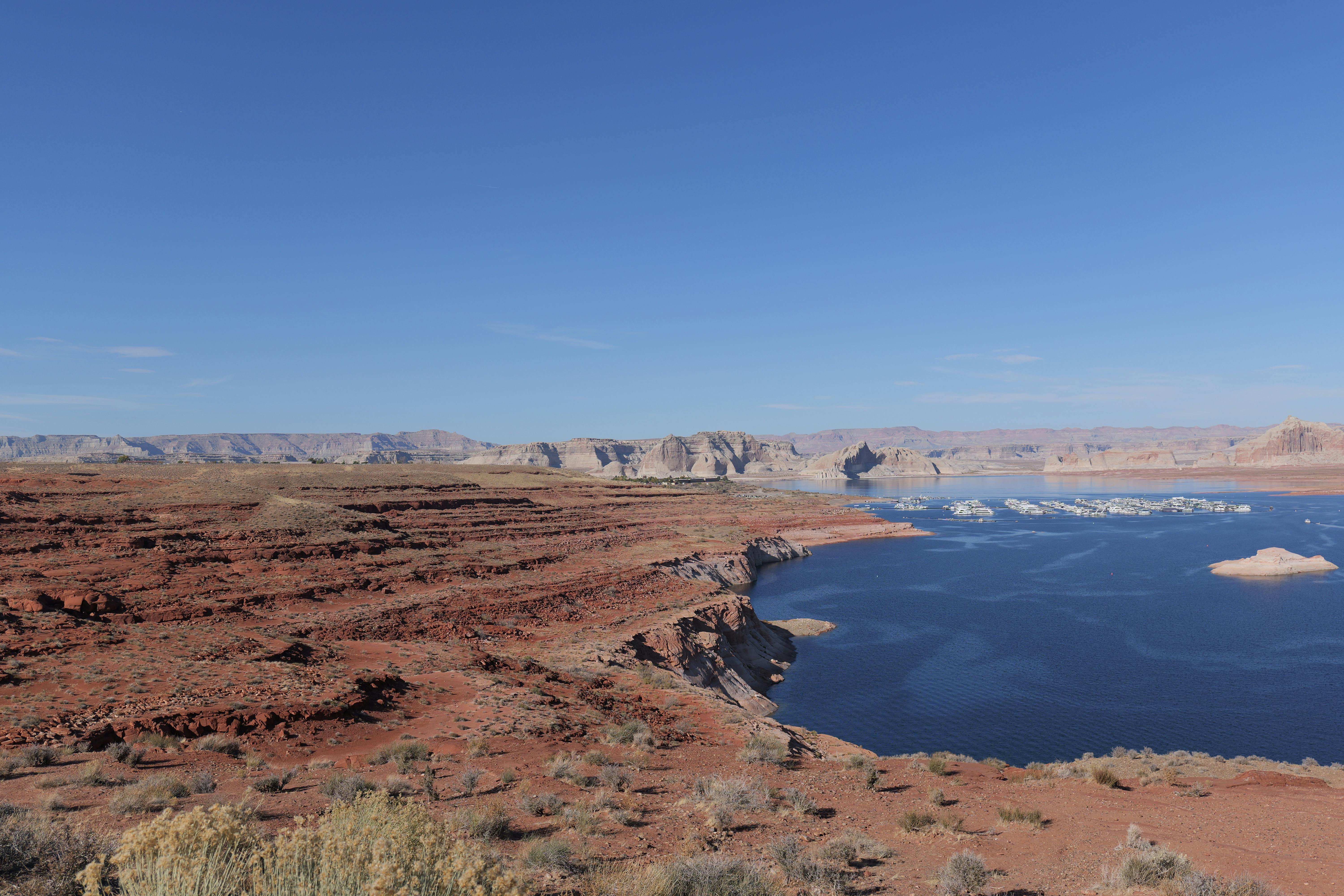 Lake Powell turquoise water