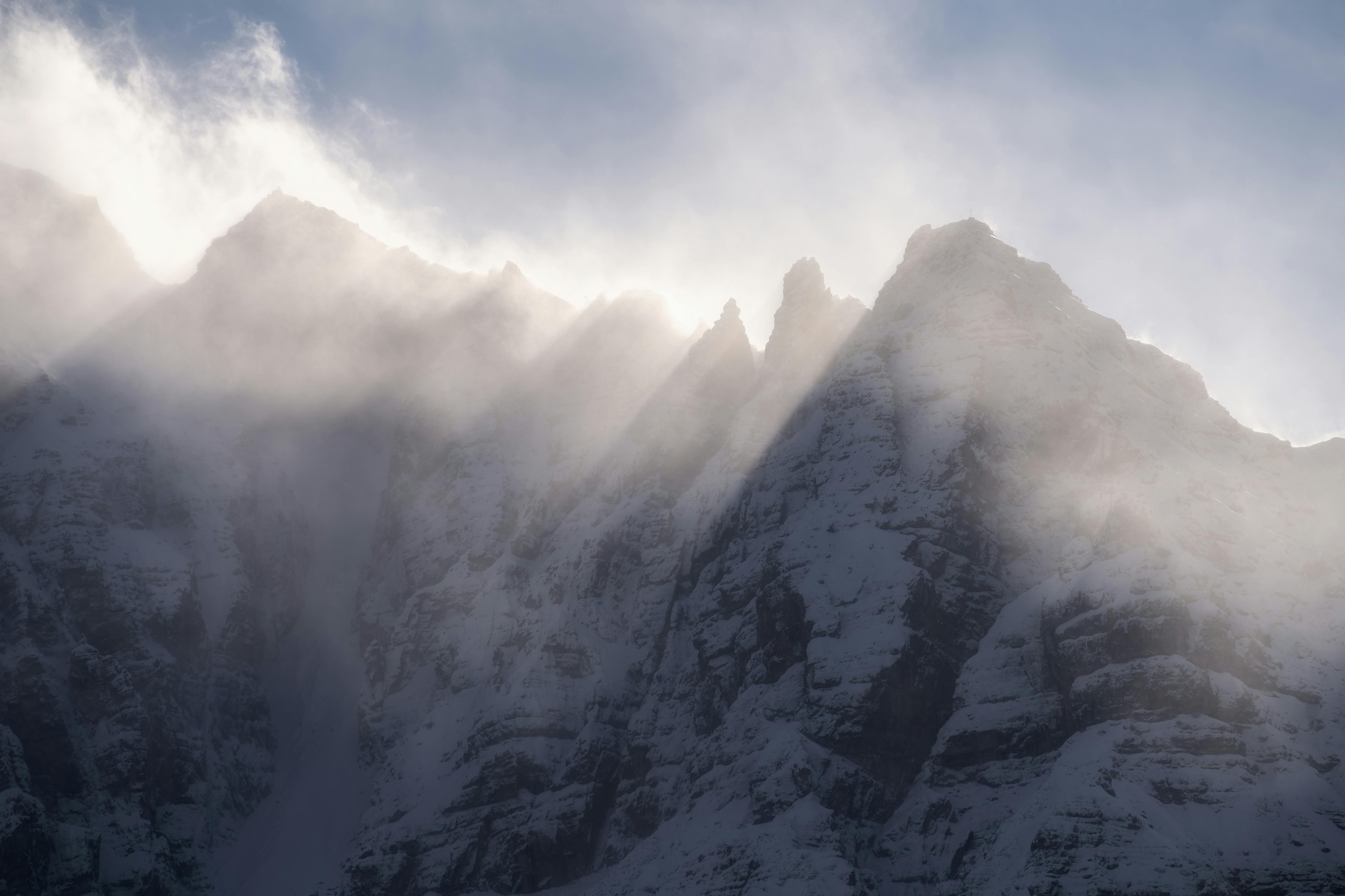 How Do I Care For And Maintain Natural Stone Surfaces In My Home? How Do I Care For And Maintain Natural Stone Surfaces In My Home?