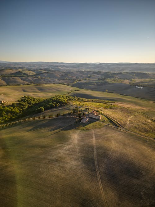 Ingyenes stockfotó dombok, drónfelvétel, farm témában