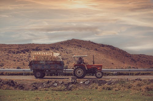 山谷, 拖拉機, 沙漠 的 免費圖庫相片