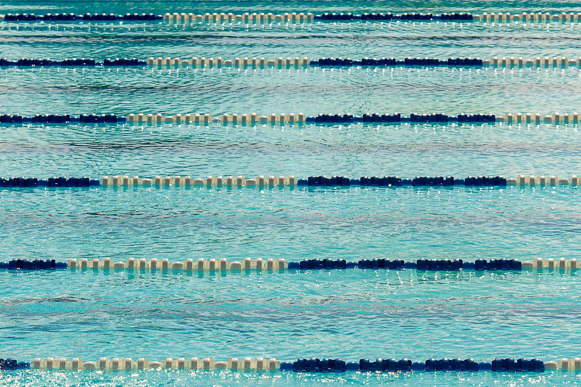 Buitenzwembad blijft deze zomer gesloten door te veel schade