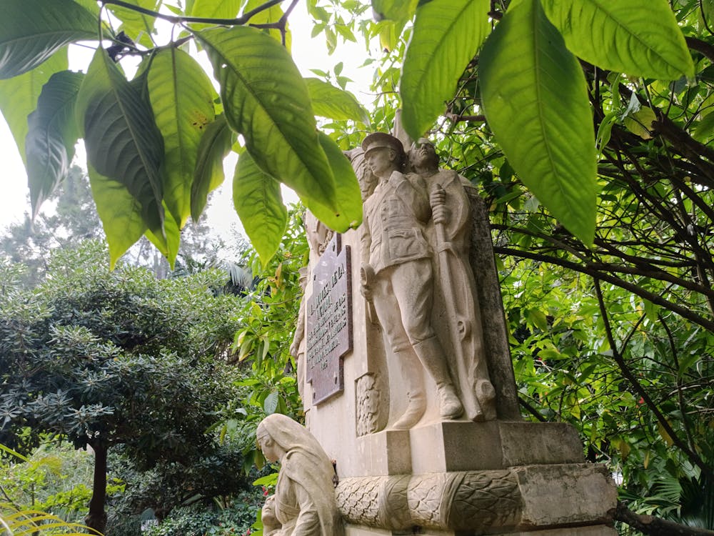 monumento a la memoria de la Duquesa de la Victoria