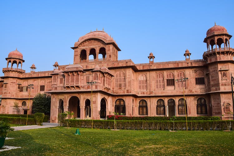 Antique Palace In India 