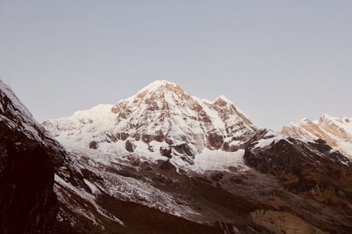 Photos gratuites de alpin, ciel clair, escalader