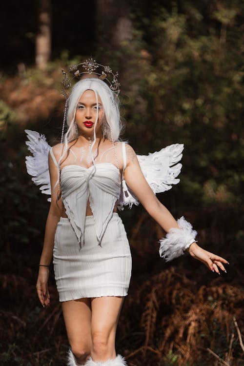 angel, beyaz üst, costume içeren Ücretsiz stok fotoğraf