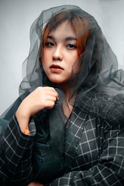 수직 쐈어, 스튜디오 촬영, 아시아 여성의 무료 스톡 사진