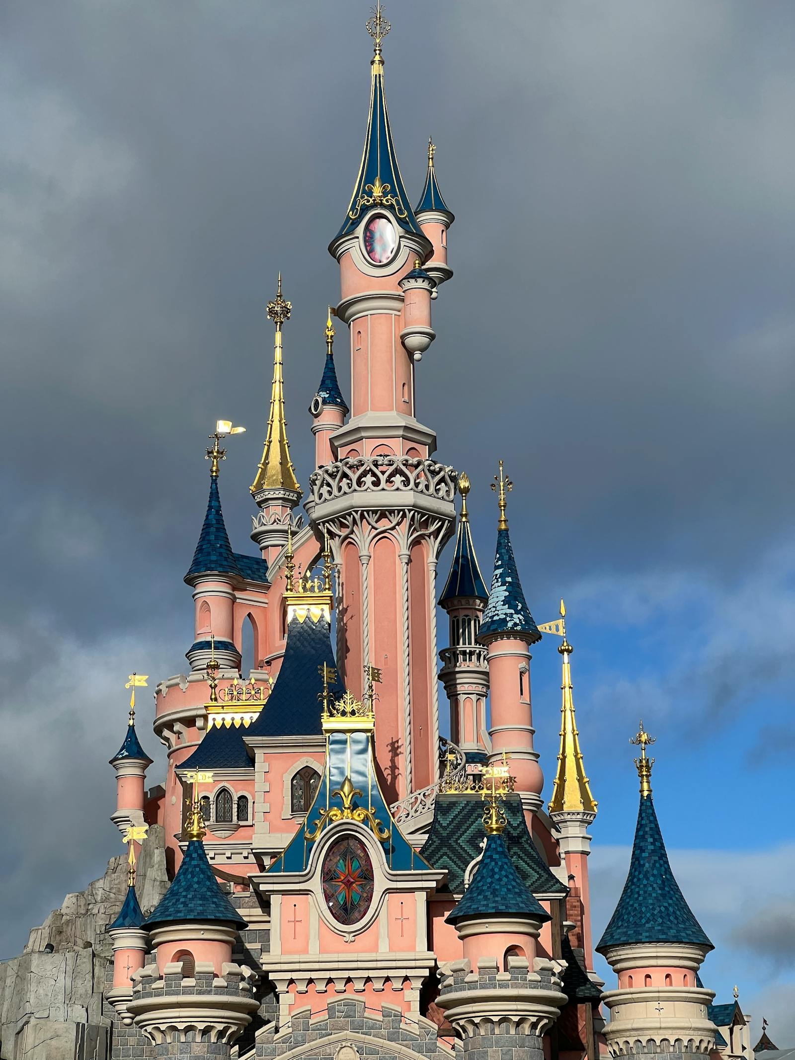 Disneyland Photos, Download The BEST Free Disneyland Stock Photos & HD ...