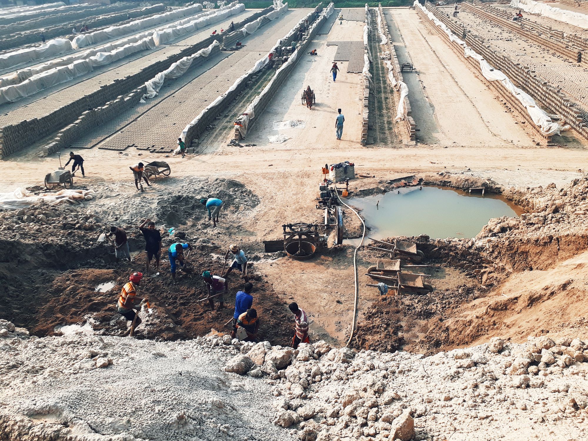 Digging By Compress Men Digging and Working · Free Stock Photo