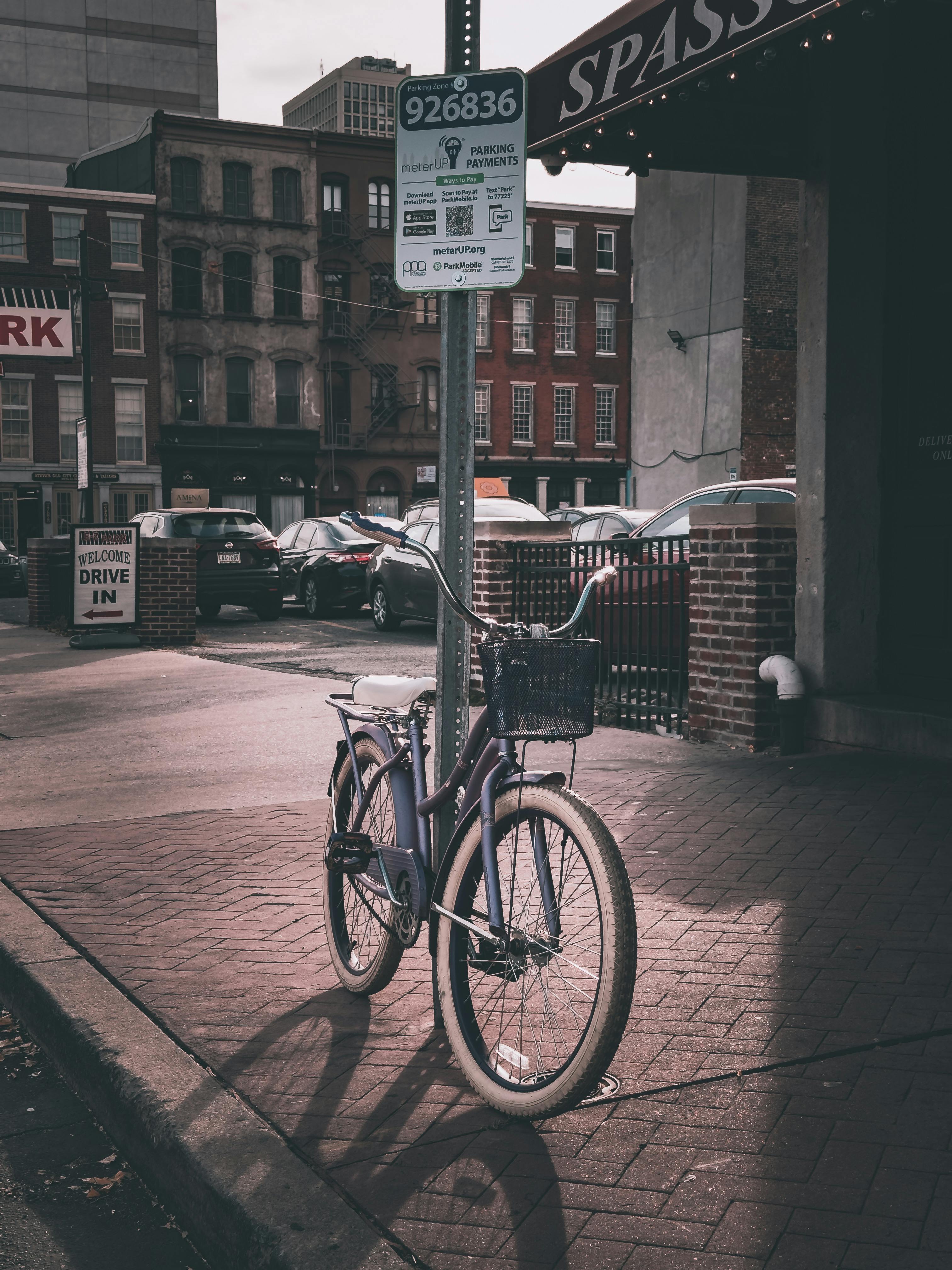 Bike Basket Photos, Download The BEST Free Bike Basket Stock Photos ...