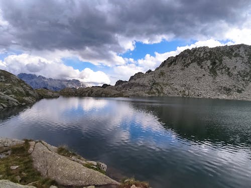 Gratis arkivbilde med dolomittene, innsjø, skyer