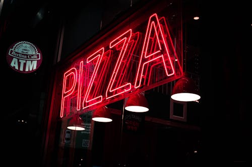kafe, neon tabela, Pizza içeren Ücretsiz stok fotoğraf