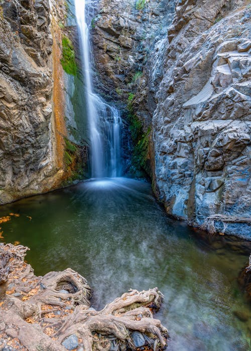 Foto profissional grátis de água, cachoeira, corrente