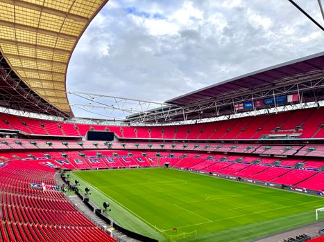 Discover the architectural marvel of Wembley Stadium in London, a premier sports venue.