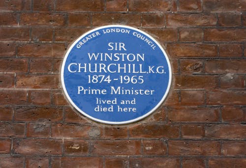 Sir Winston Churchill - Blue plaque