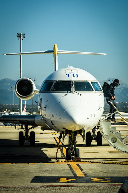 Δωρεάν στοκ φωτογραφιών με αεροδρόμιο, αεροπλάνο, αεροσκάφος