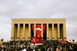 Istanbul University