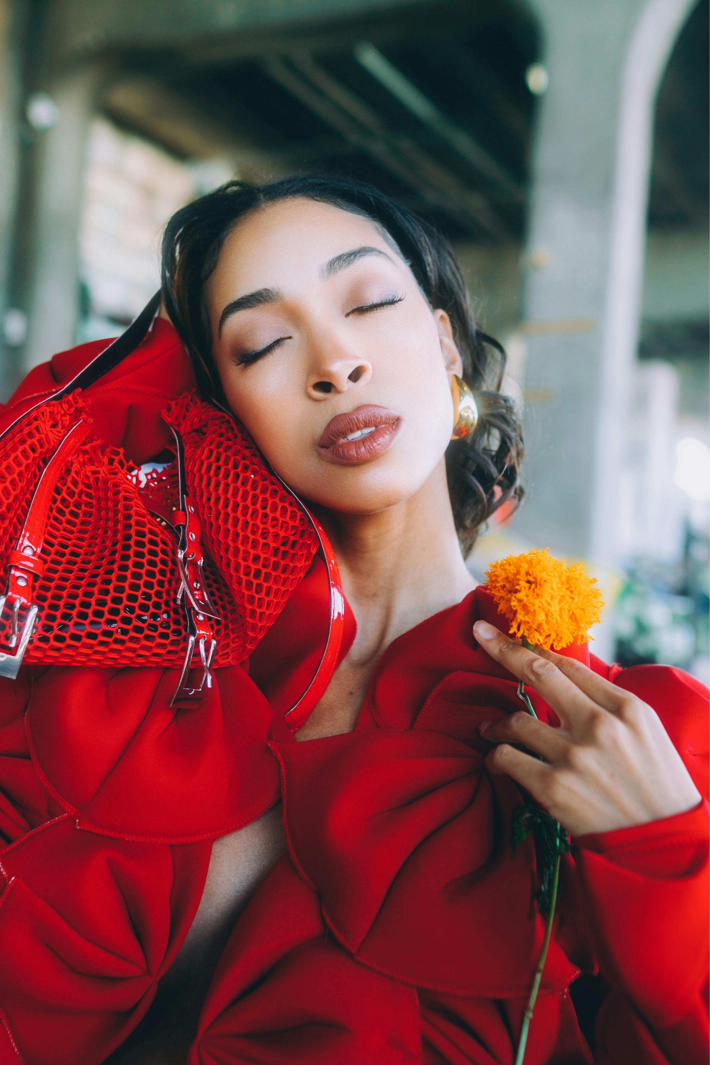 lady in red