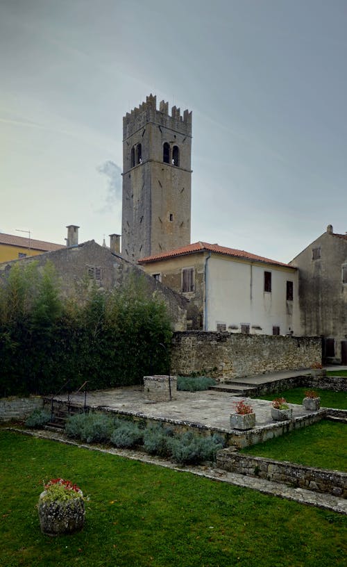 Foto profissional grátis de arquitetura romana, capela, católico