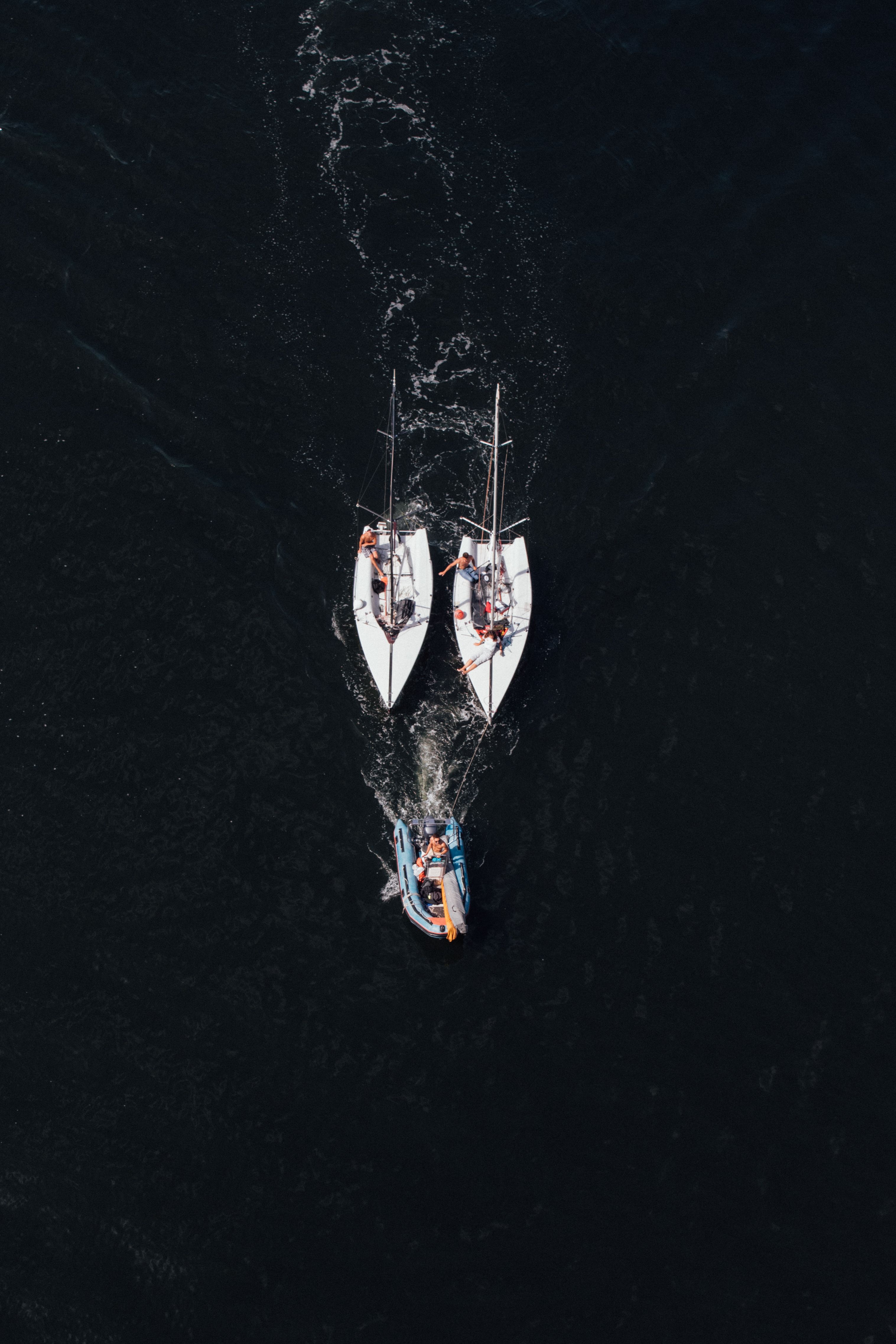 Birds Eye View of Boats Sailing on the Sea · Free Stock Photo
