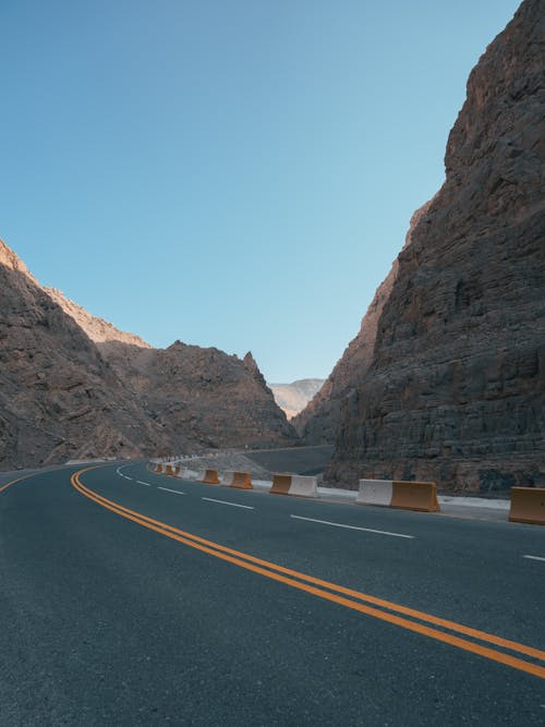 Darmowe zdjęcie z galerii z autostrada, dolina, formacja skalna