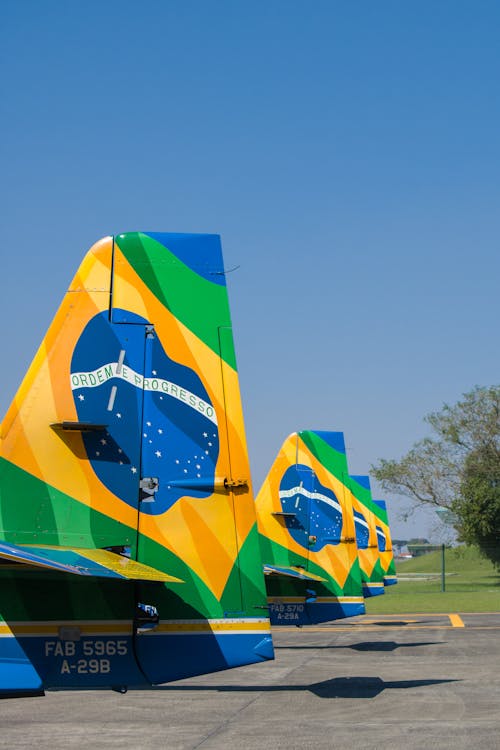 Ücretsiz A-29, bayraklar, Brezilya içeren Ücretsiz stok fotoğraf Stok Fotoğraflar