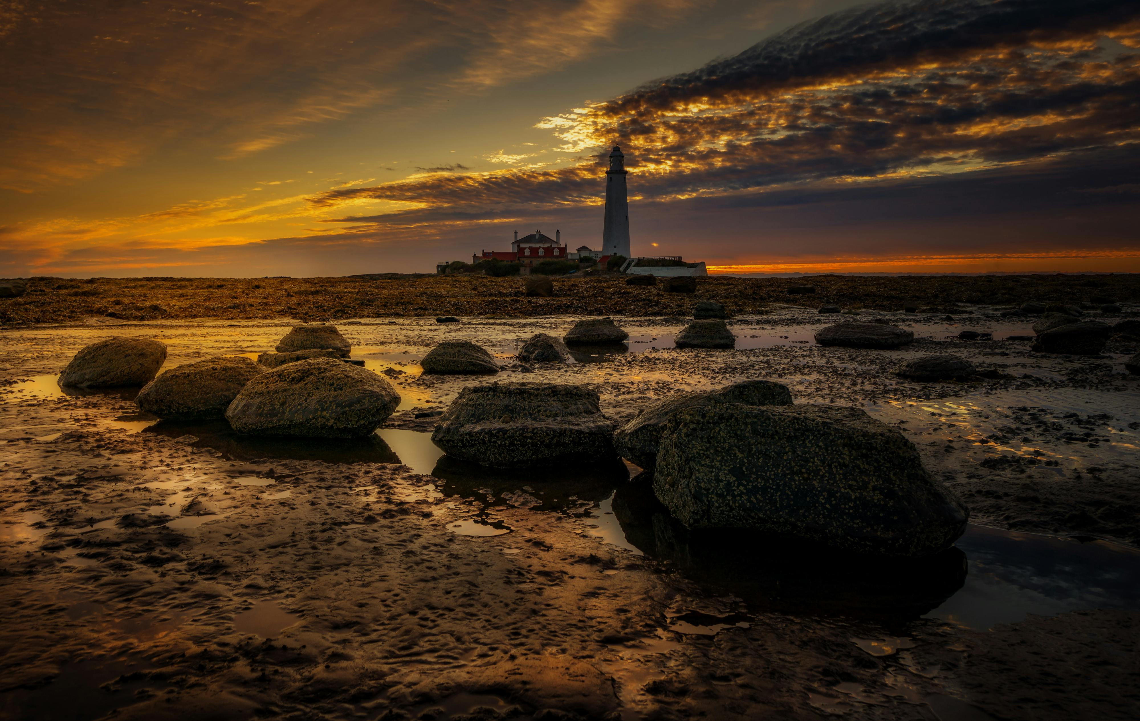 Rose Island Lighthouse trust launches executive director search ahead of milestone 2026 season — Photo by Ray Bilcliff on Pex