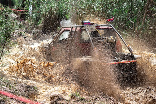 Foto profissional grátis de 4x4, água, automóvel