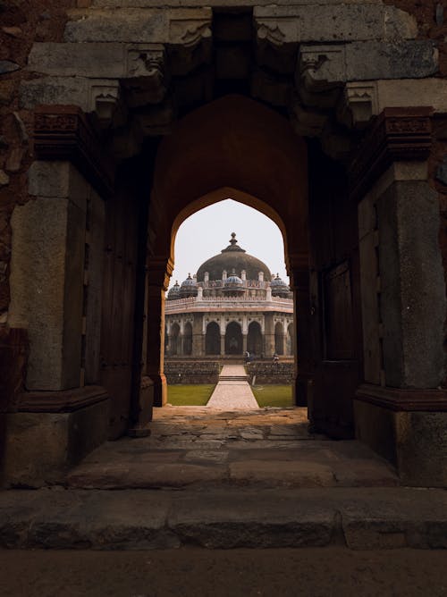 The Tomb of Isa Khan