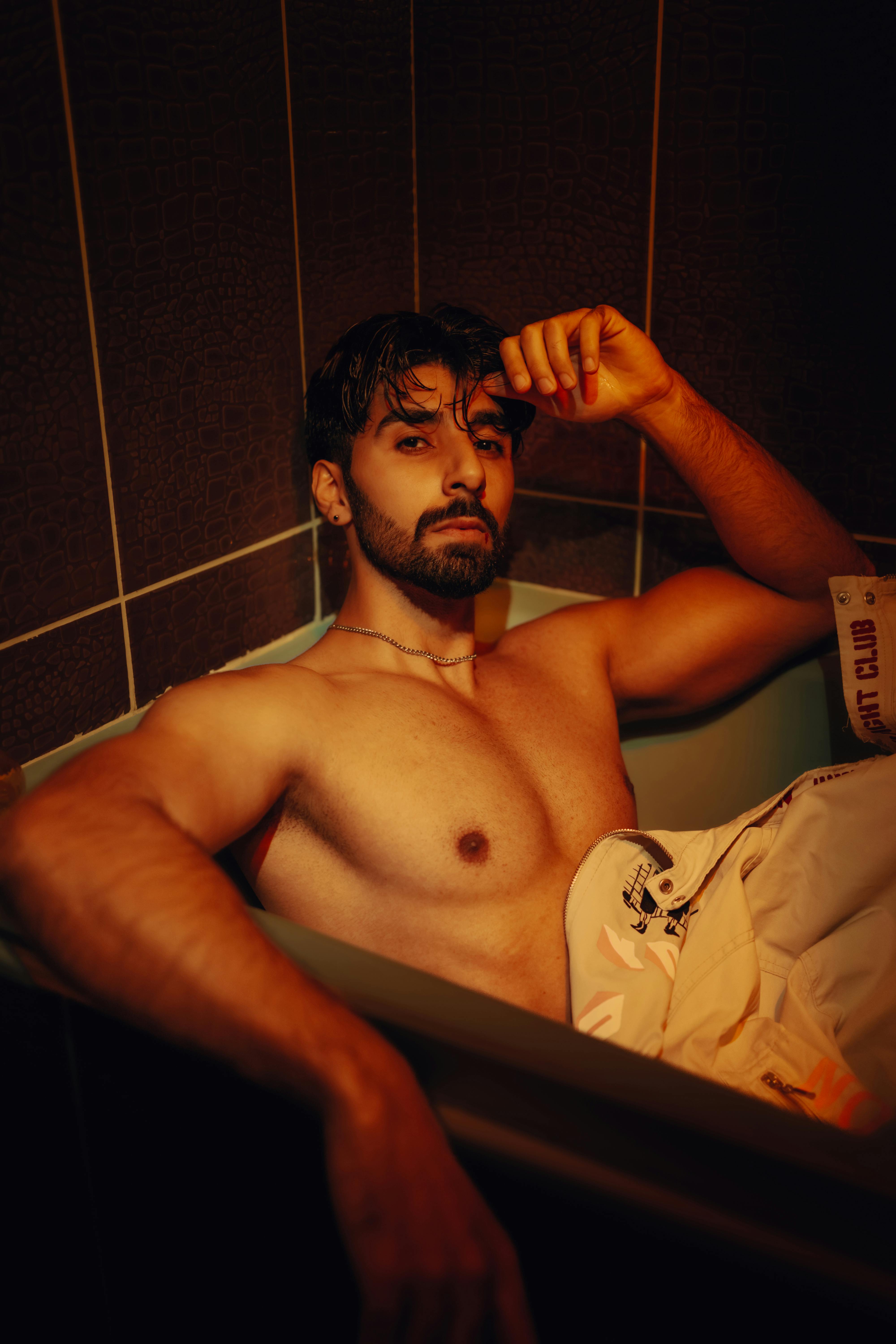 Man in Bathtub · Free Stock Photo