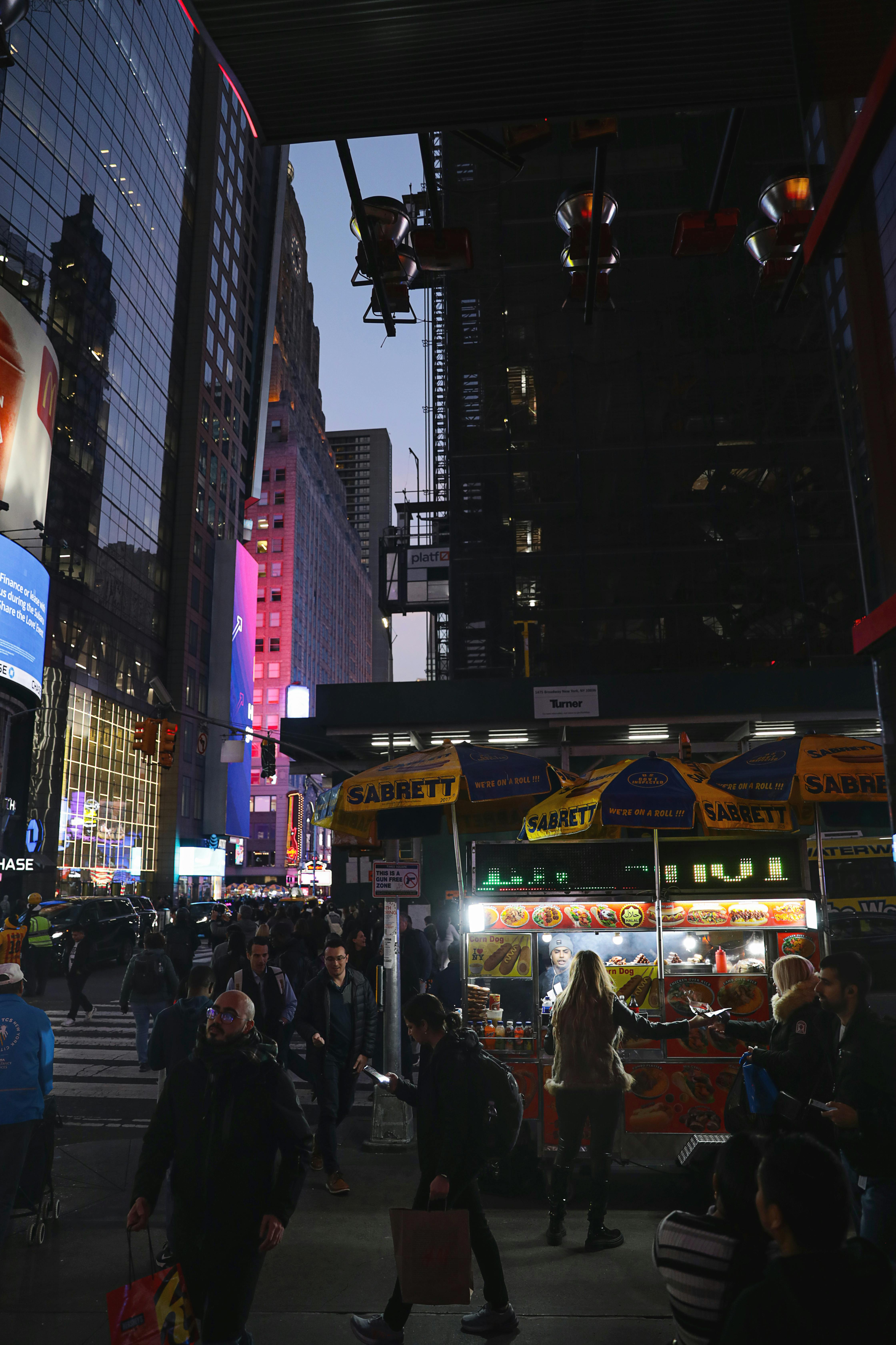 people-near-street-food-stand-in-new-york-free-stock-photo
