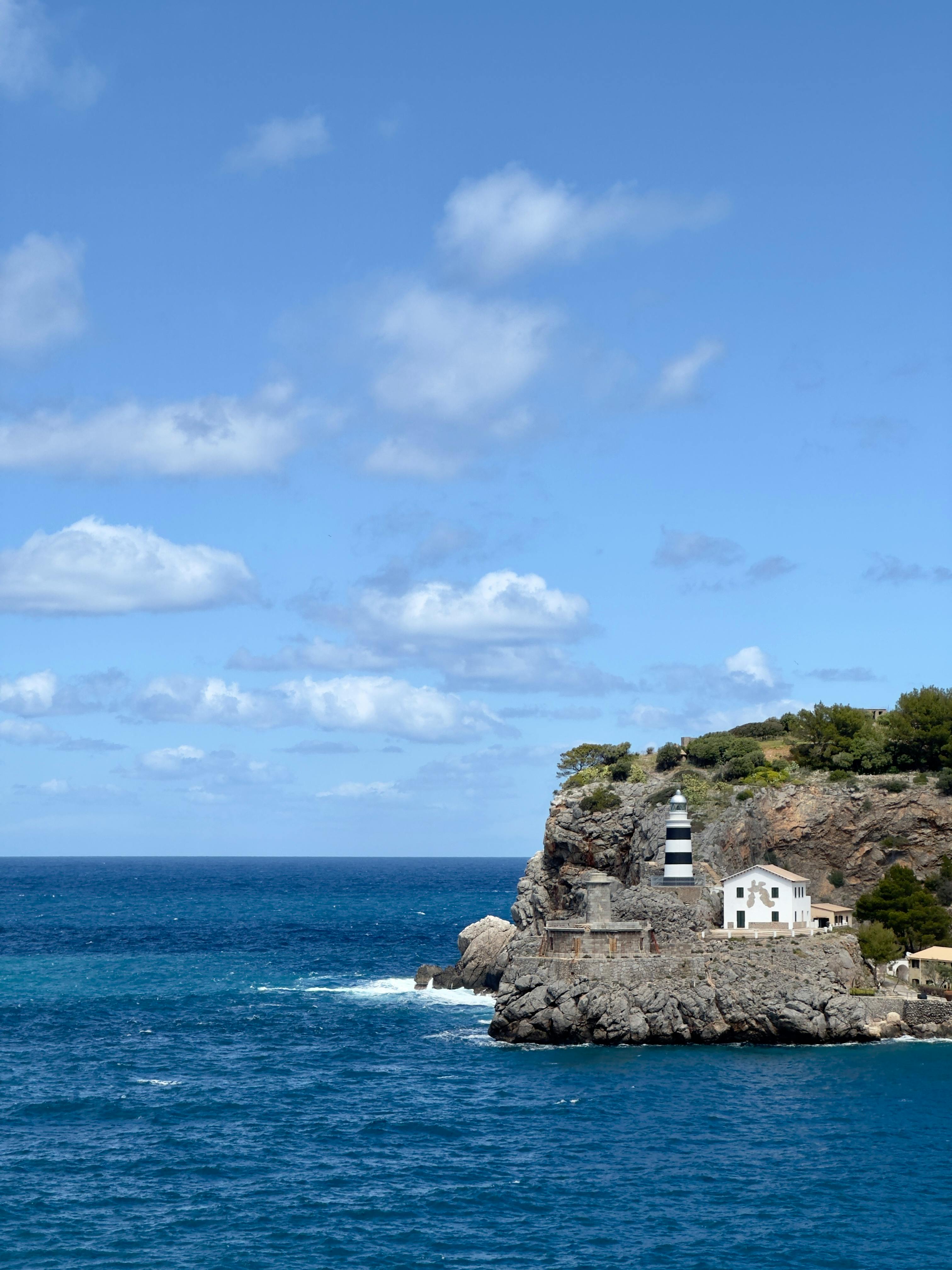 Tarifa error: Hotel 4* con desayuno en Port de Sóller por solo 96€