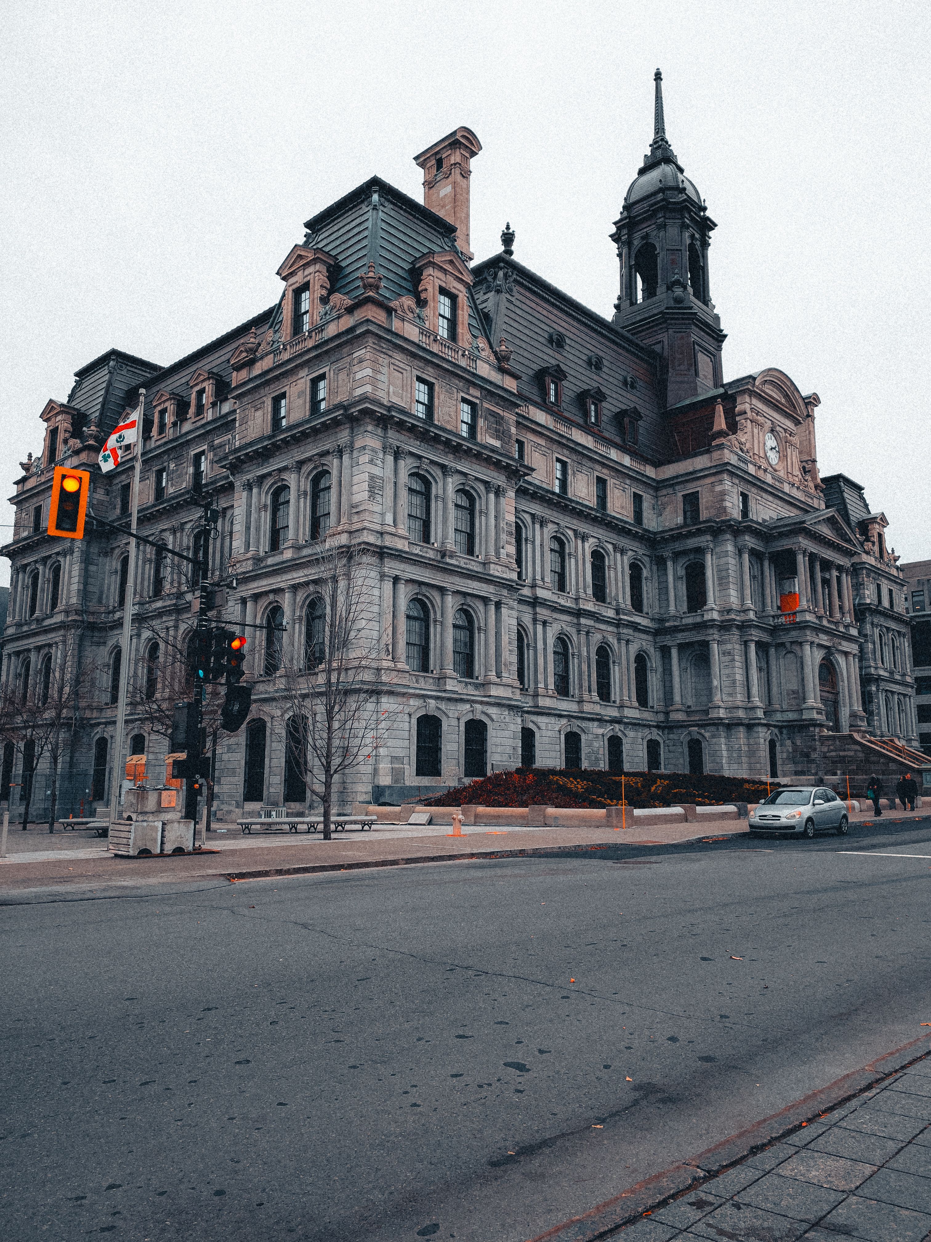 Montreal City Hall (Hôtel de Ville)