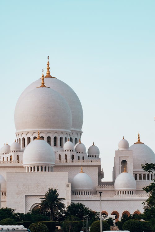 Sheikh Zayed Grand Mosque in Abu Dhabi, United Arab Emirates 