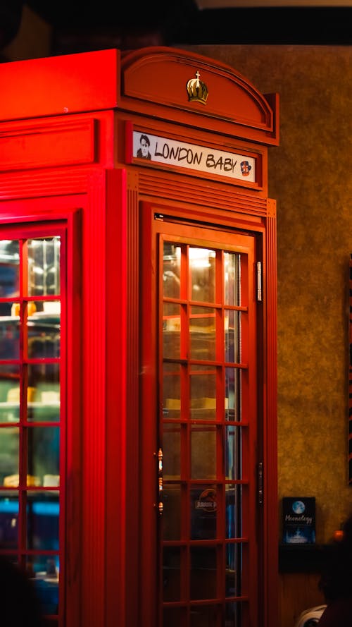 Darmowe zdjęcie z galerii z budka telefoniczna, czerwony, miejski