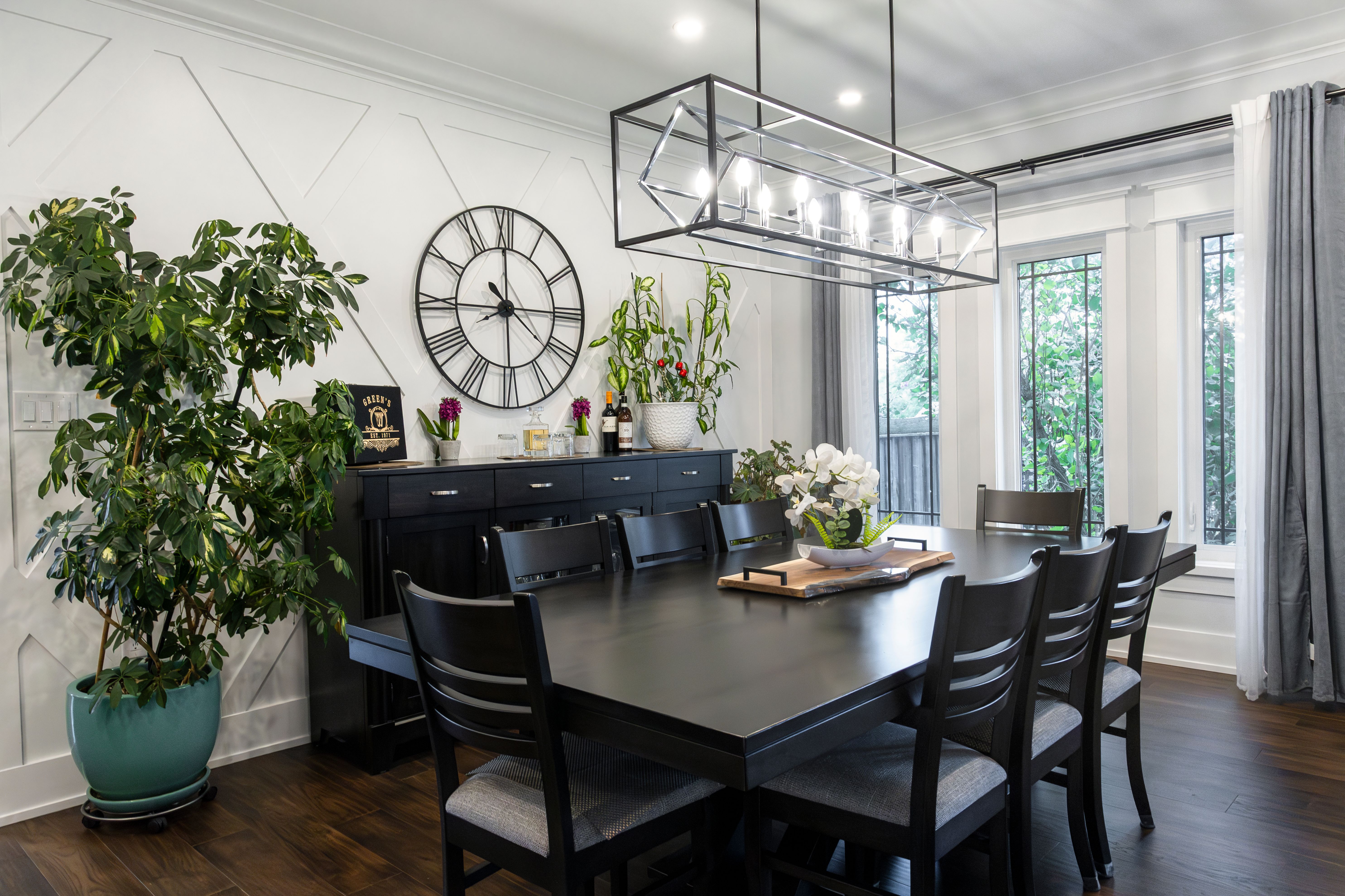 Black Dining Room Furniture · Free Stock Photo
