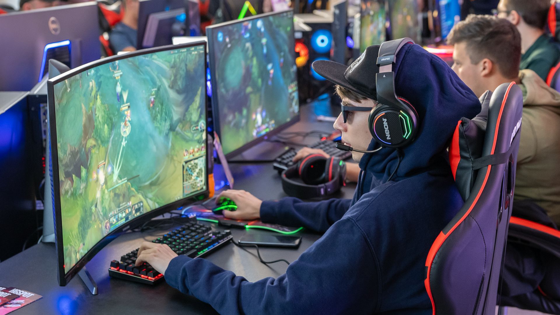 Обложка: GamerLegion приглашена в основную стадию EPL Masters II