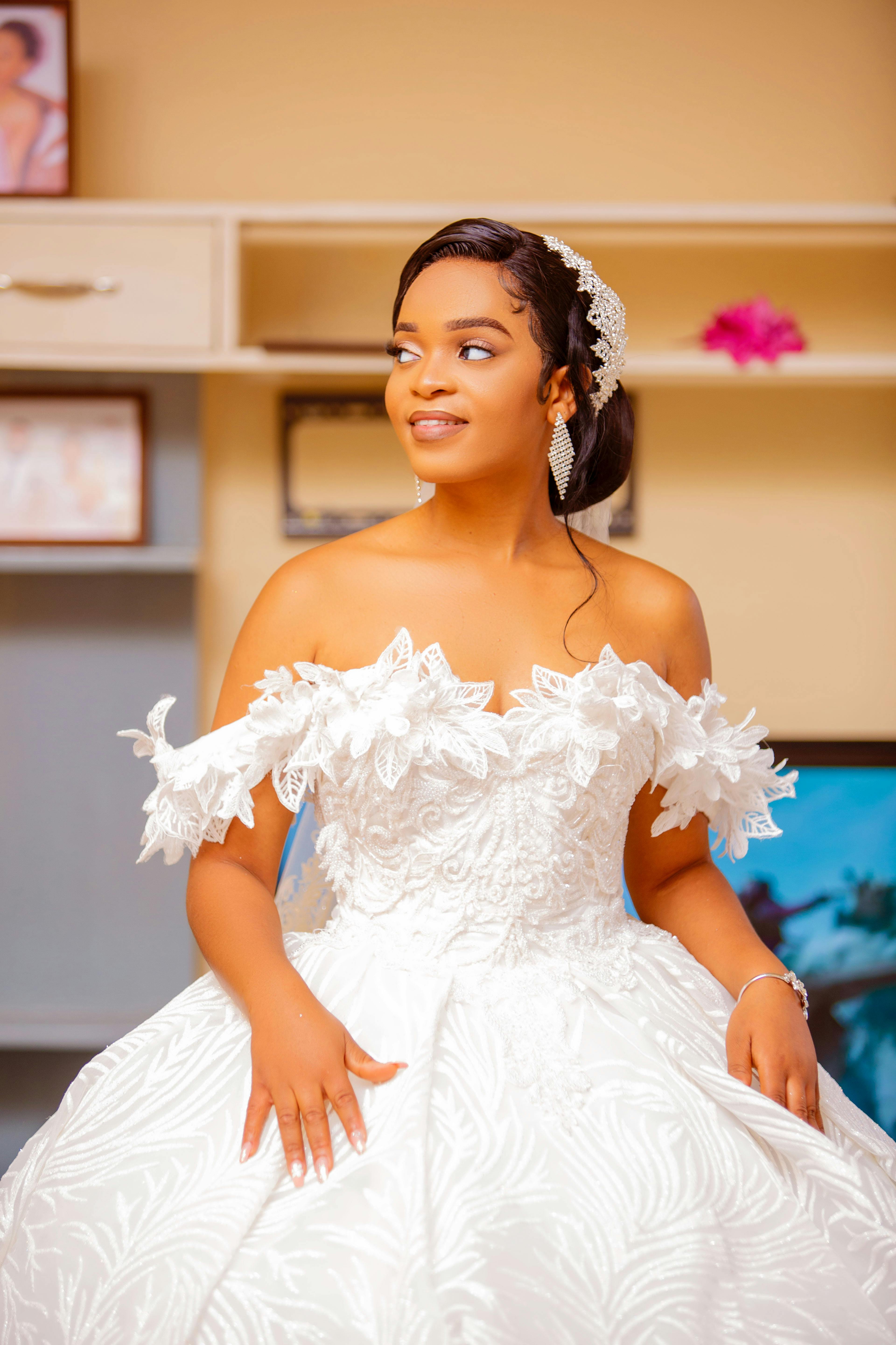 50 Gorgeous Wedding Dresses for 2022 : Off The Shoulder Sweetheart Neckline