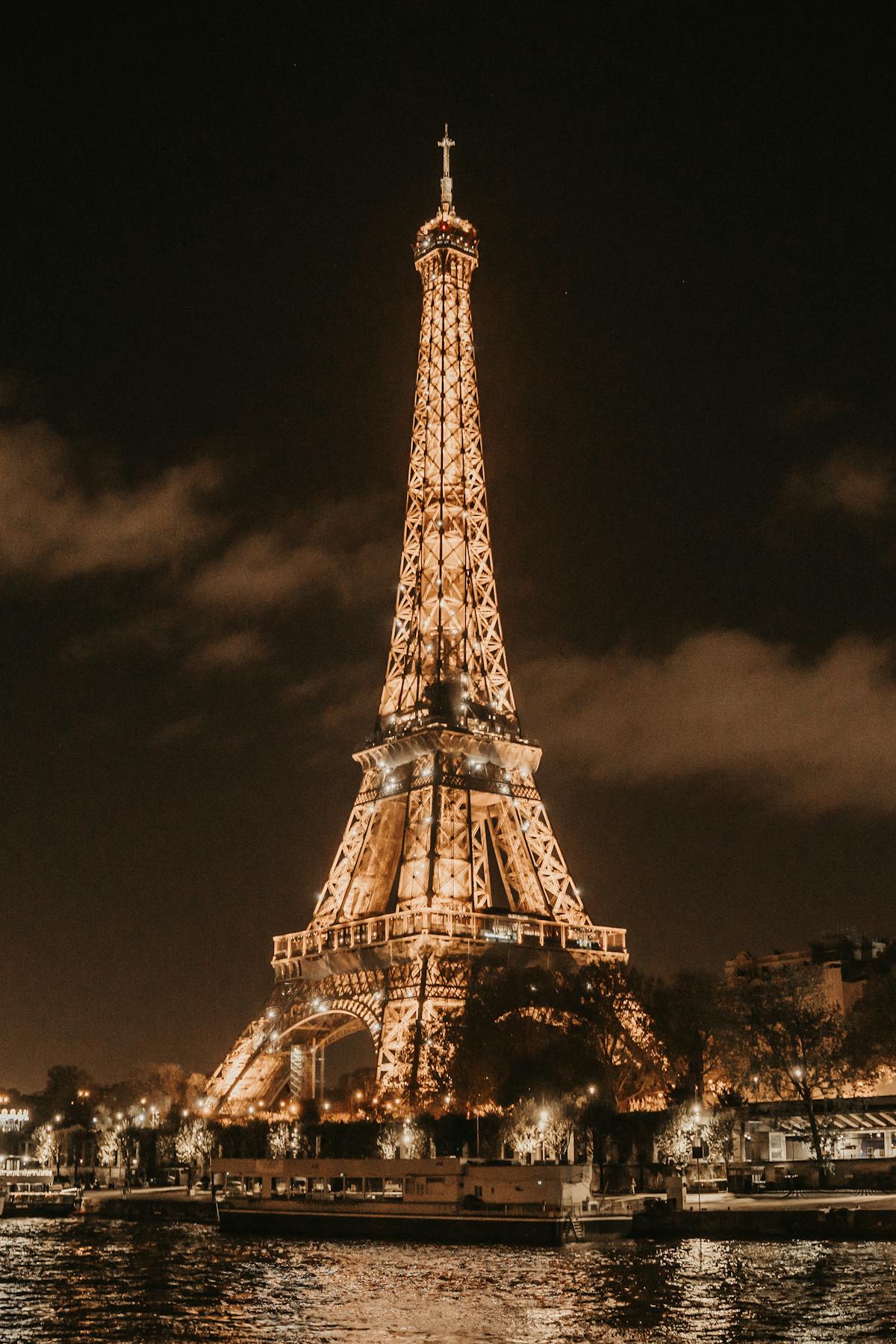 Paris Eiffel Tower · Free Stock Photo