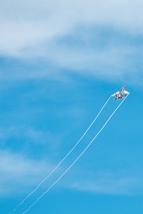 Foto profissional grátis de aeronave, céu, força aérea